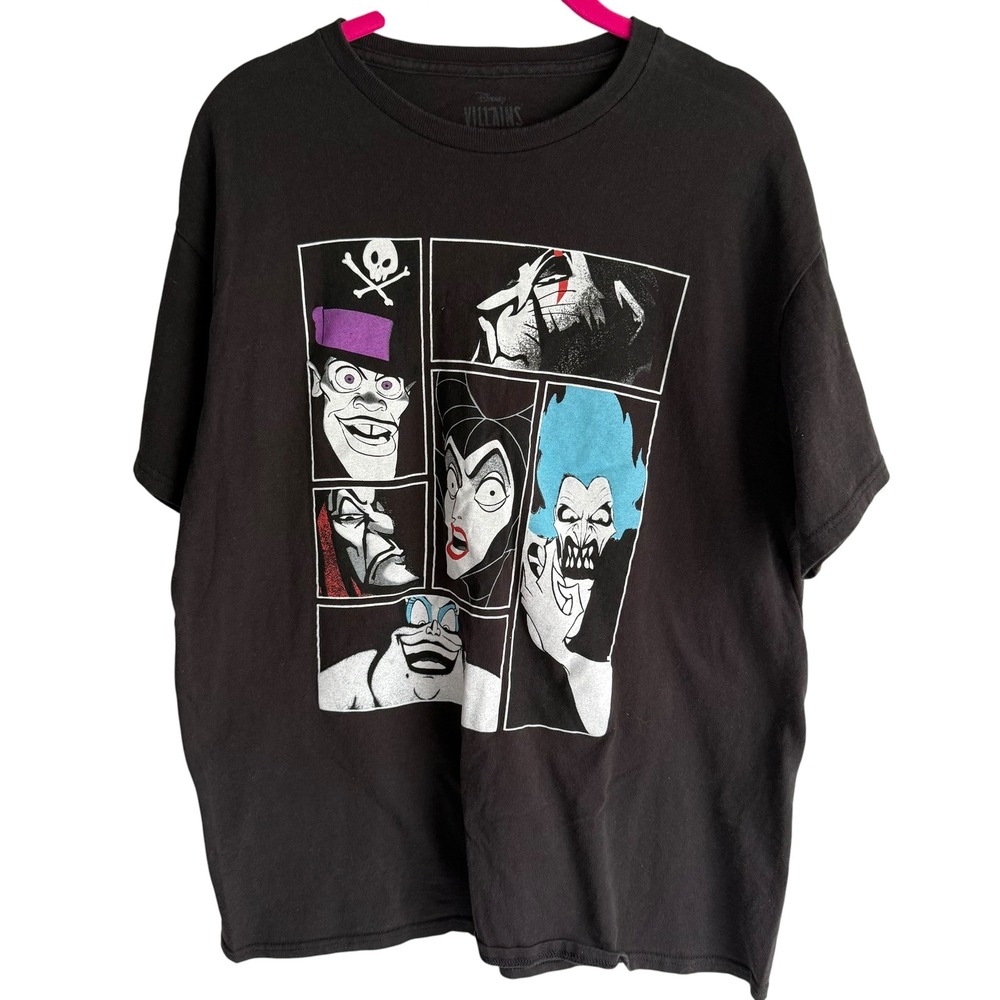 DISNEY VILLAINS Black Unisex T-Shirt, Maleficient, Ursula, L
